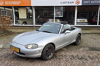 Mazda MX-5 1.6i Met Hardtop erbij .