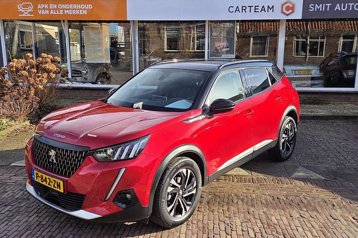 Peugeot 2008 1.2 PureTech GT Pack Trekhaak Navi Cruise Climat